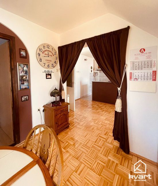Dvoetažni stan, Stari Grad, Sedrenik — slika 3