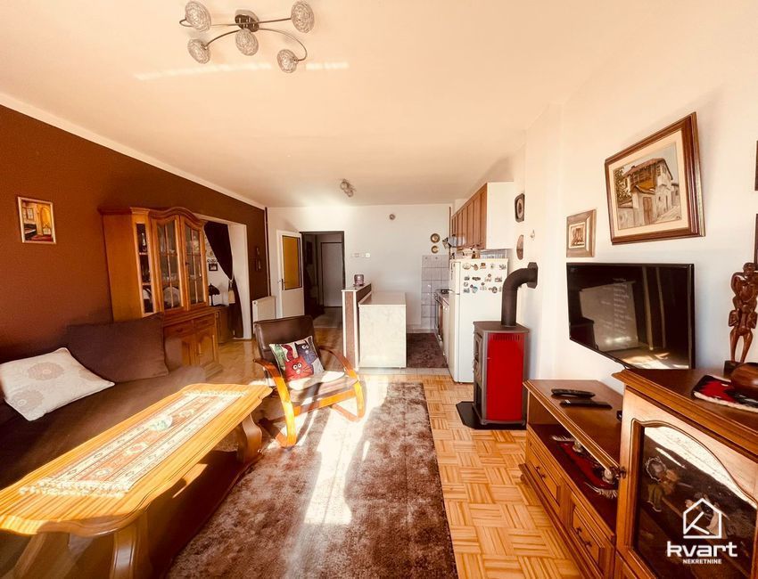 Dvoetažni stan, Stari Grad, Sedrenik — slika 6