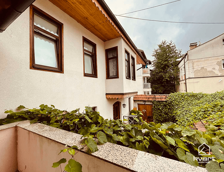 Stan Karpuzova, Stari Grad — slika 1