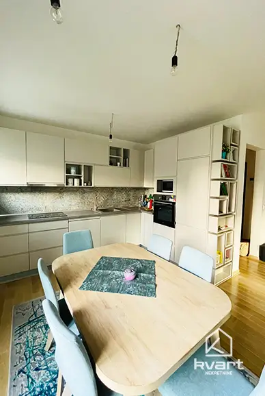 Apartman, Srebrena lisica — slika 18