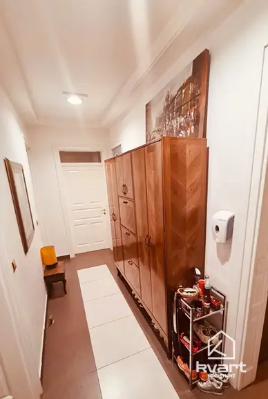 Stan Alekse Šantića, Centar — slika 3