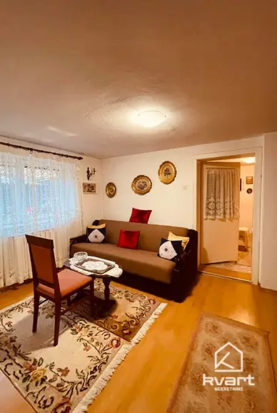 Stan Toromanova, Stari Grad — slika 6