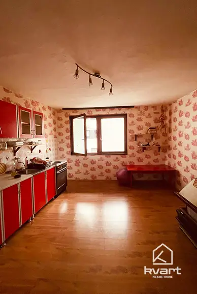 Stan Edhema Mulabdića, Centar — slika 8