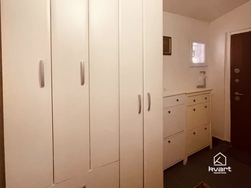 Stan Čadordžina, Stari Grad — slika 7