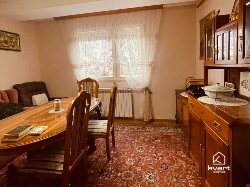 Stan Čadordžina, Stari Grad — slika 9