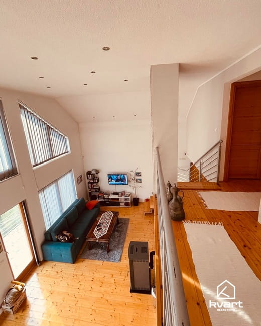 Moderna kuća sa vrtom, Semizovac — slika 10