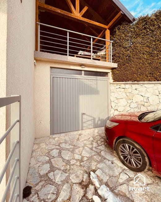 Moderna kuća sa vrtom, Semizovac — slika 22