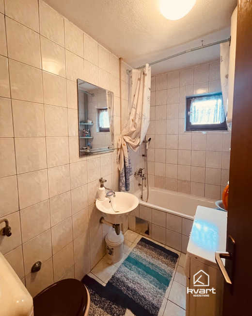 Kuća, Sokolović kolonija, Ilidža — slika 13