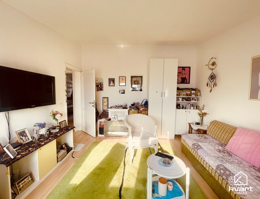 Stan Hrgića, Stari Grad — slika 10