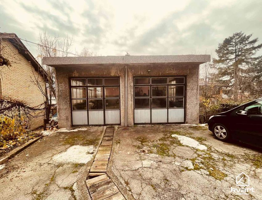Kuća Čadordžina, Stari Grad — slika 15