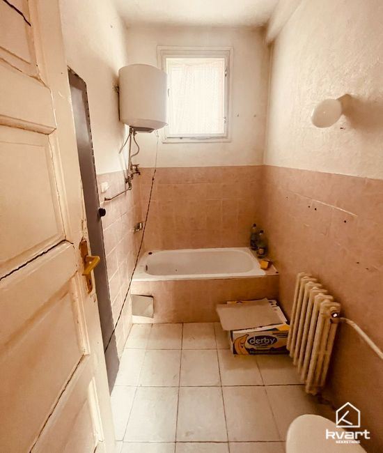 Kuća Čadordžina, Stari Grad — slika 11