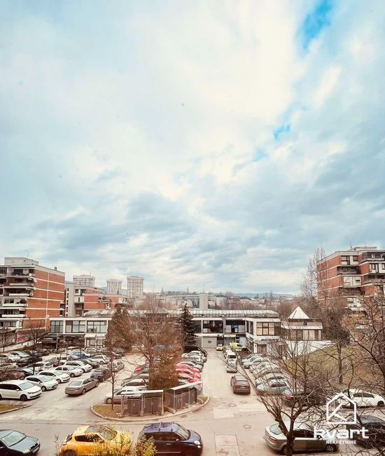 Stan Husrefa Redžića, Ciglane — slika 24