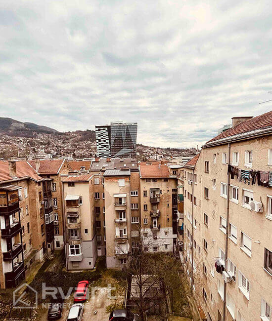 Stan i Garaža, Kranjčevićeva — slika 1