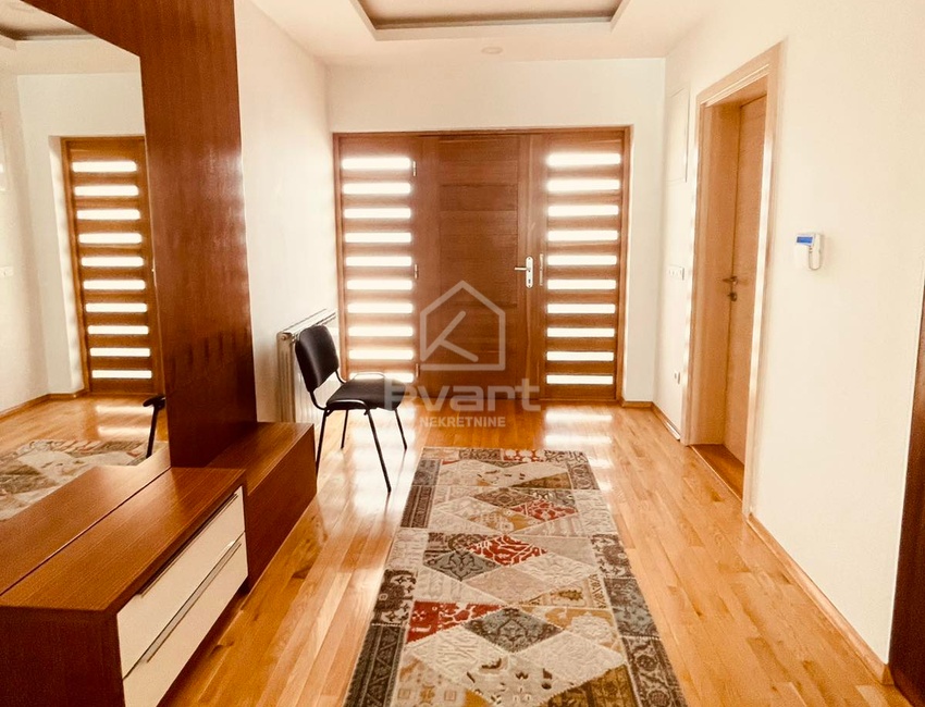 Moderna Vila Hotonj — slika 5