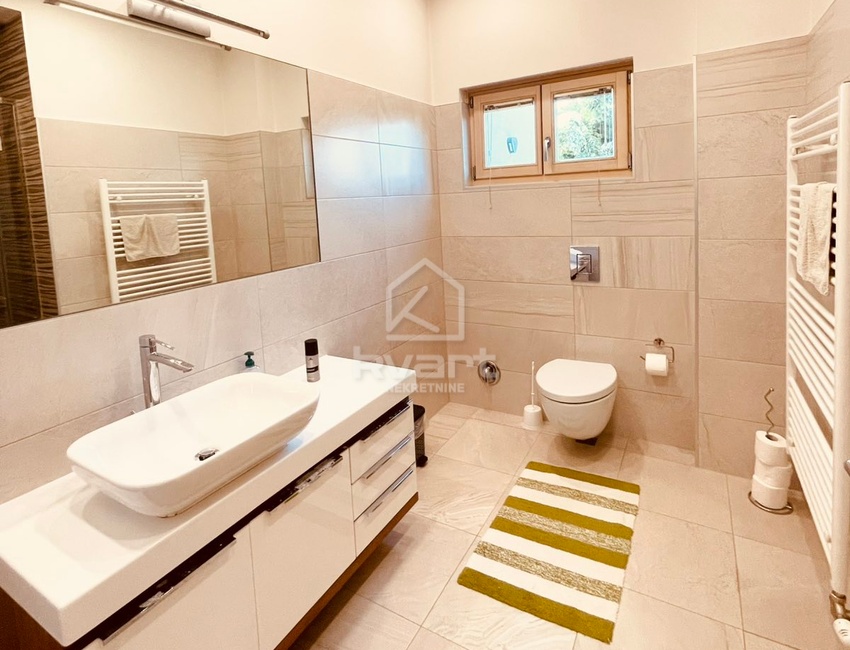 Moderna Vila Hotonj — slika 28
