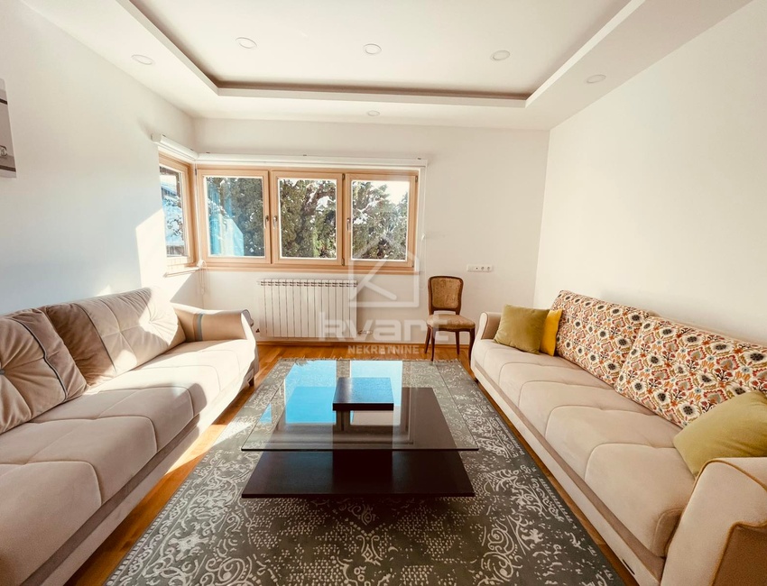 Moderna Vila Hotonj — slika 8