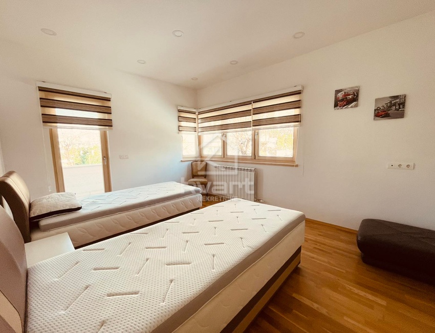Moderna Vila Hotonj — slika 22