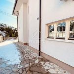 Moderna Vila Hotonj — slika 4