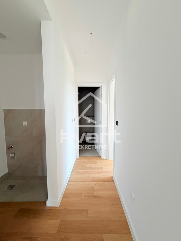 Roof Gardens apartman — slika 13