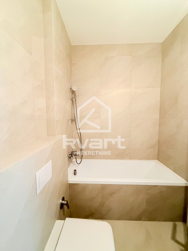 Roof Gardens apartman — slika 12