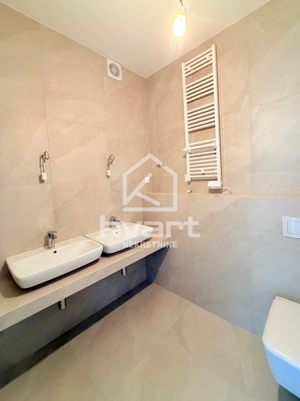 Roof Gardens apartman — slika 11