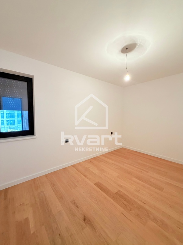 Roof Gardens apartman — slika 7