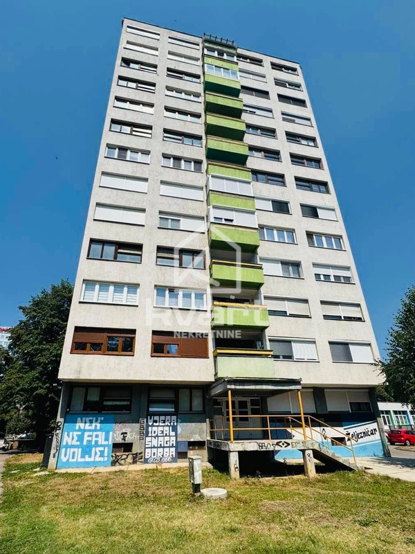 Stan Kemala Kapetanovića, Grbavica — slika 1
